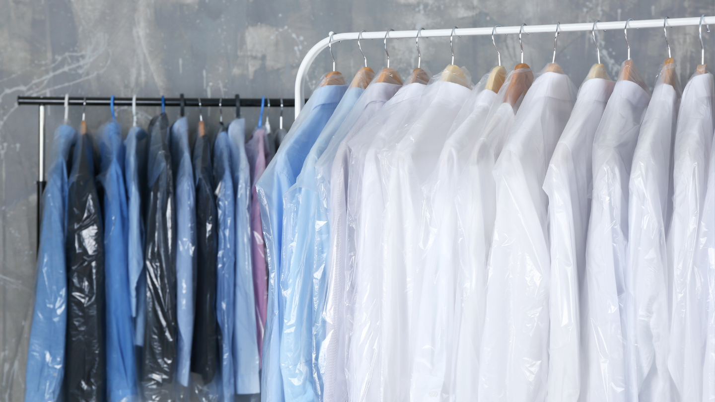 Washbarn-drycleaning-suits